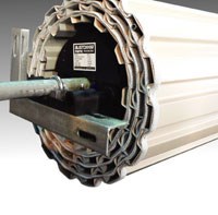 Mô tơ Austdoor  loại DC- 24 V có tính năng đảo chiều động cơ đơn