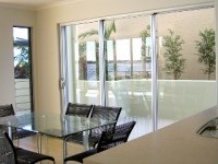 Vách kính cố định 2 < DT <= 2,5 m2